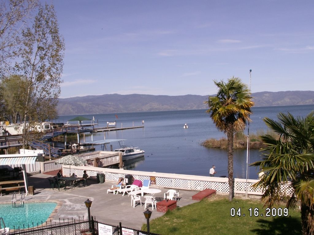 Anchorage Inn Lakeport Exterior photo